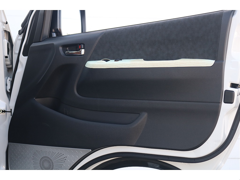 トヨタ ハイエース(18枚目)