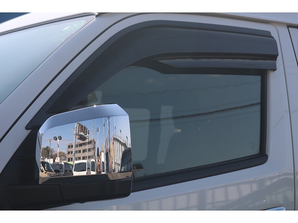 トヨタ ハイエース(27枚目)