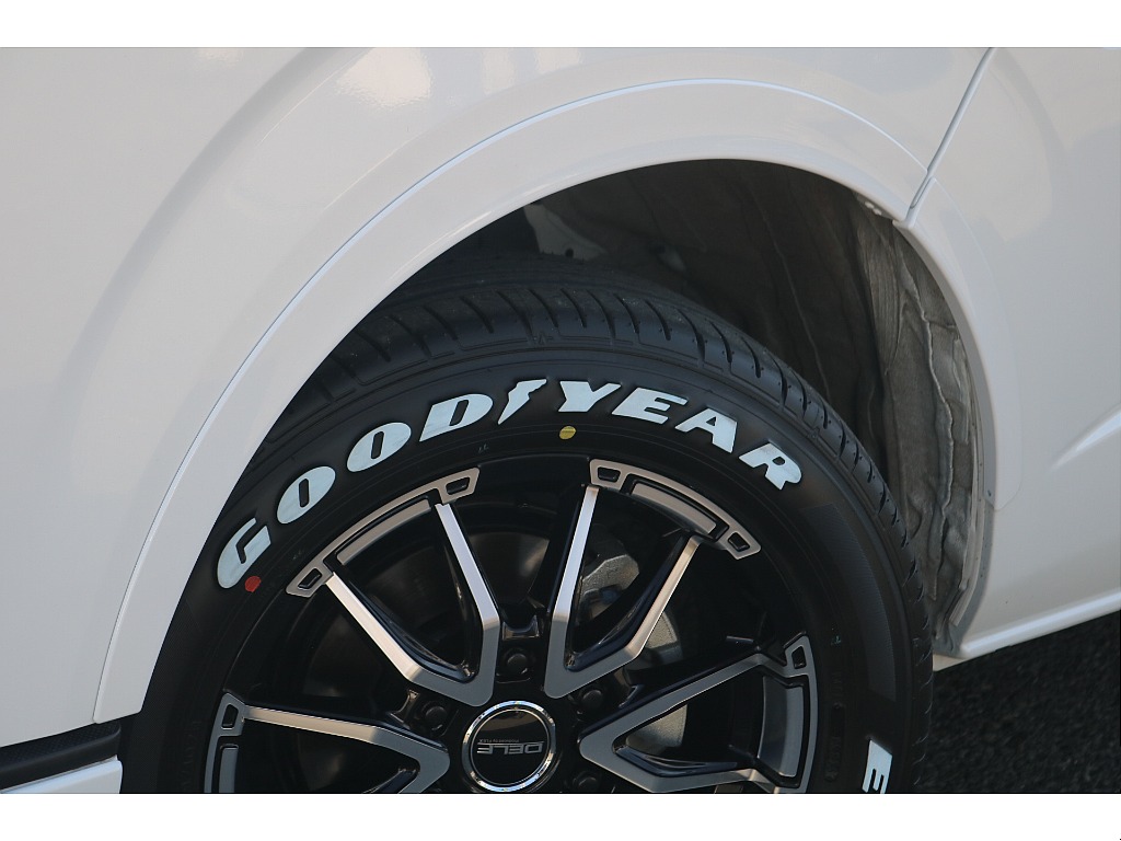 トヨタ ハイエース(28枚目)