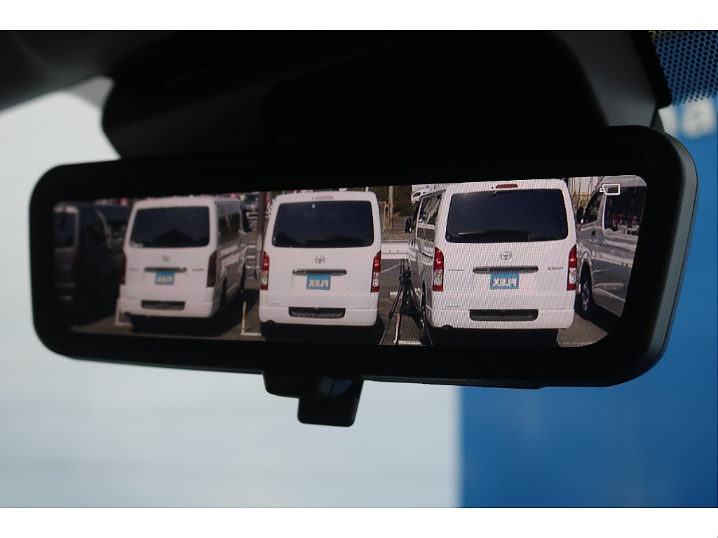 トヨタ ハイエース(8枚目)