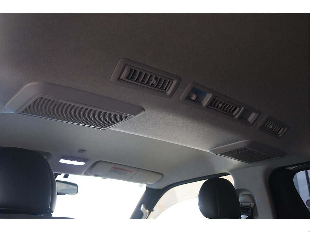 トヨタ ハイエースバン(18枚目)