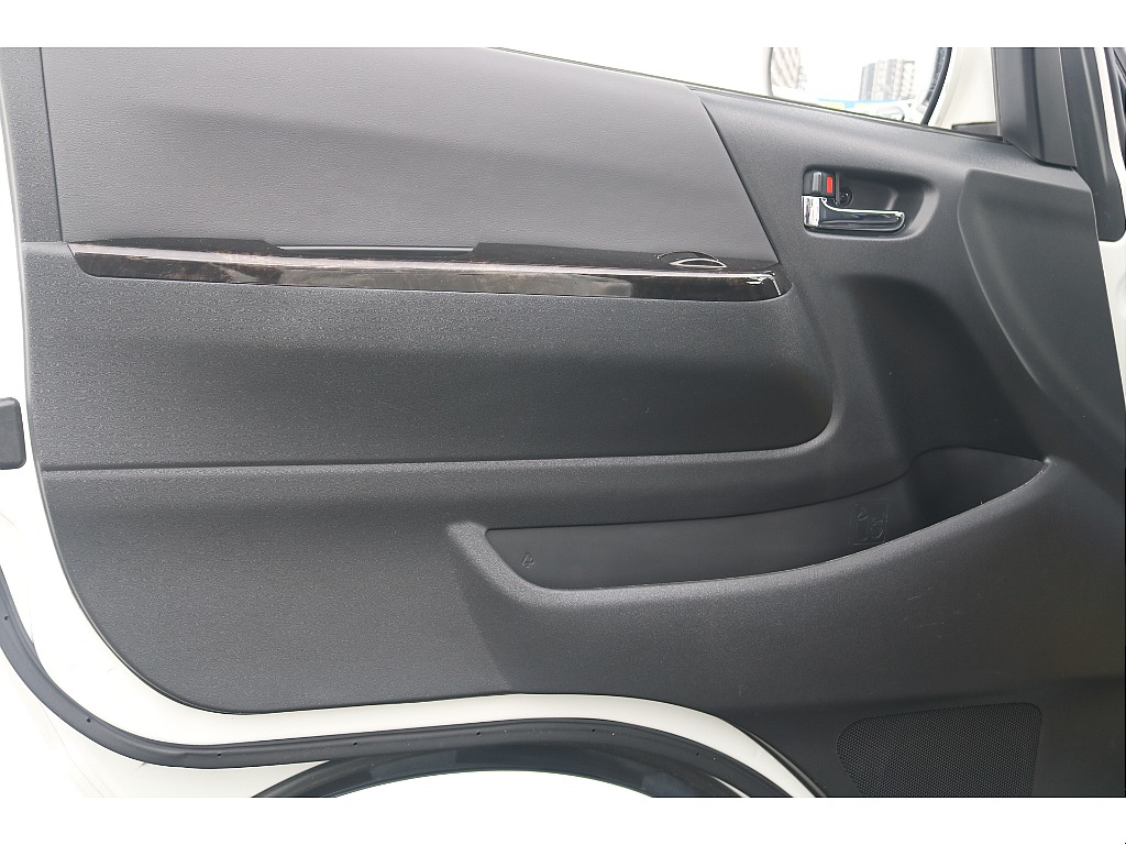 トヨタ ハイエースバン(19枚目)