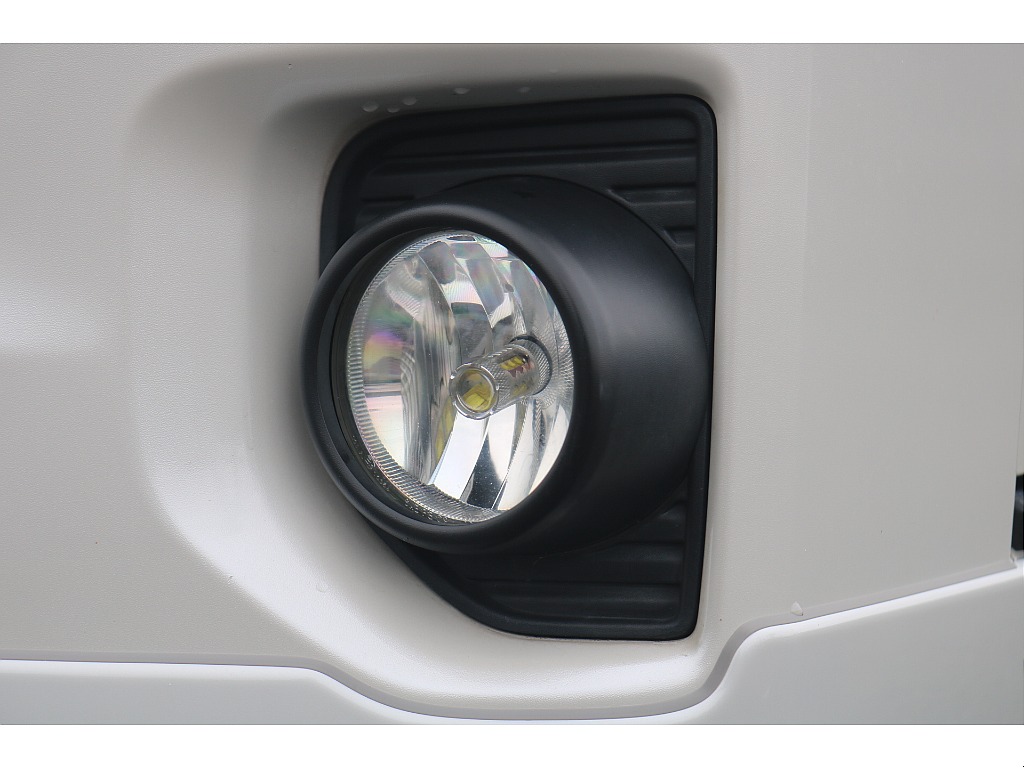 トヨタ ハイエースバン(24枚目)