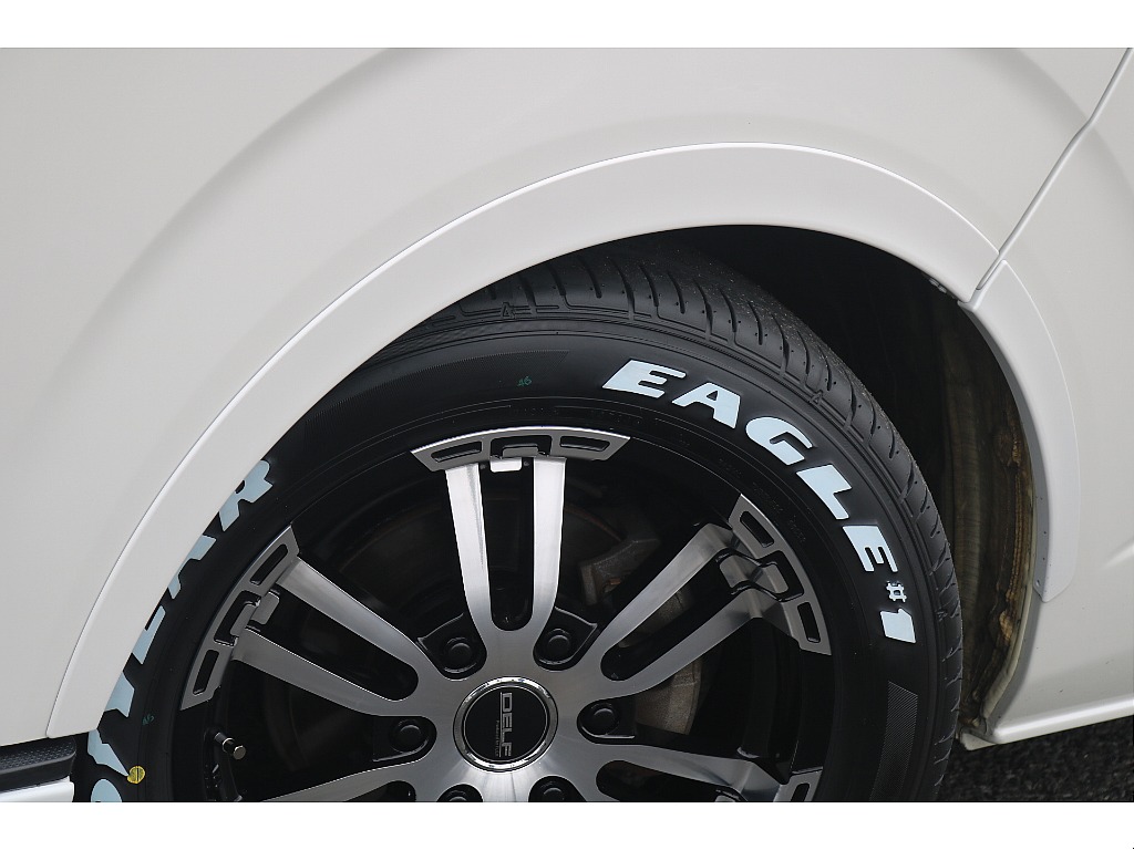 トヨタ ハイエースバン(28枚目)