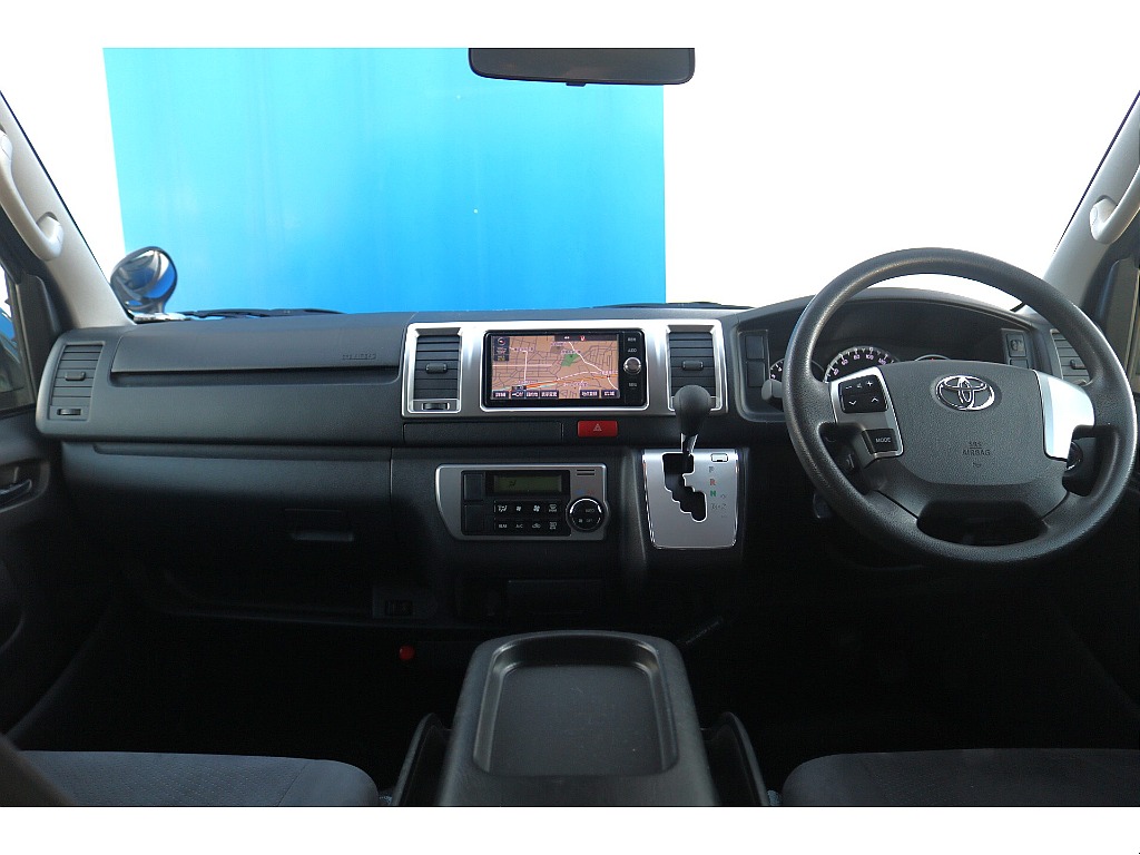 トヨタ ハイエースバン(18枚目)