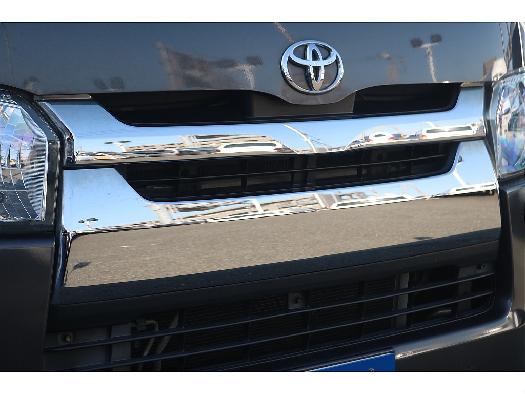 トヨタ ハイエースバン(25枚目)