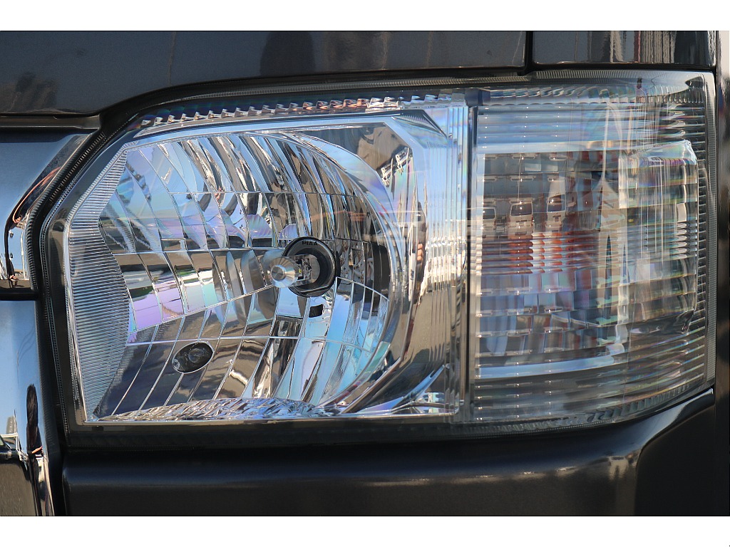 トヨタ ハイエースバン(26枚目)