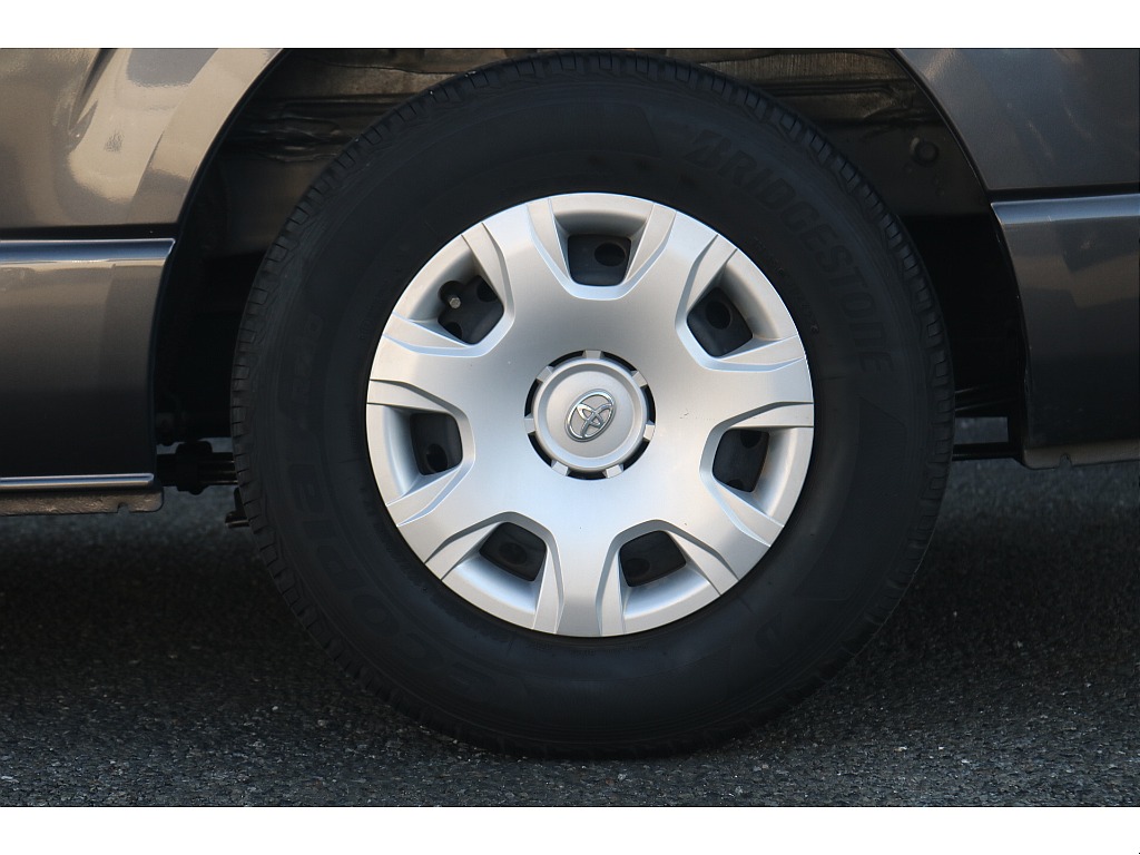 トヨタ ハイエースバン(29枚目)