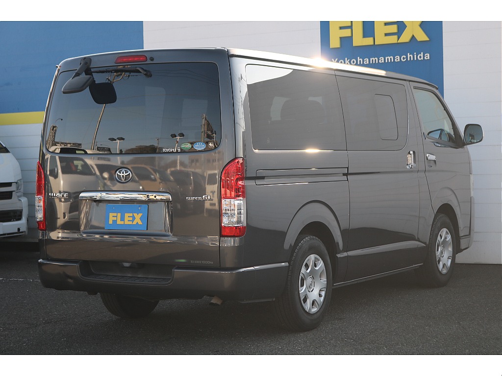 トヨタ ハイエースバン(34枚目)