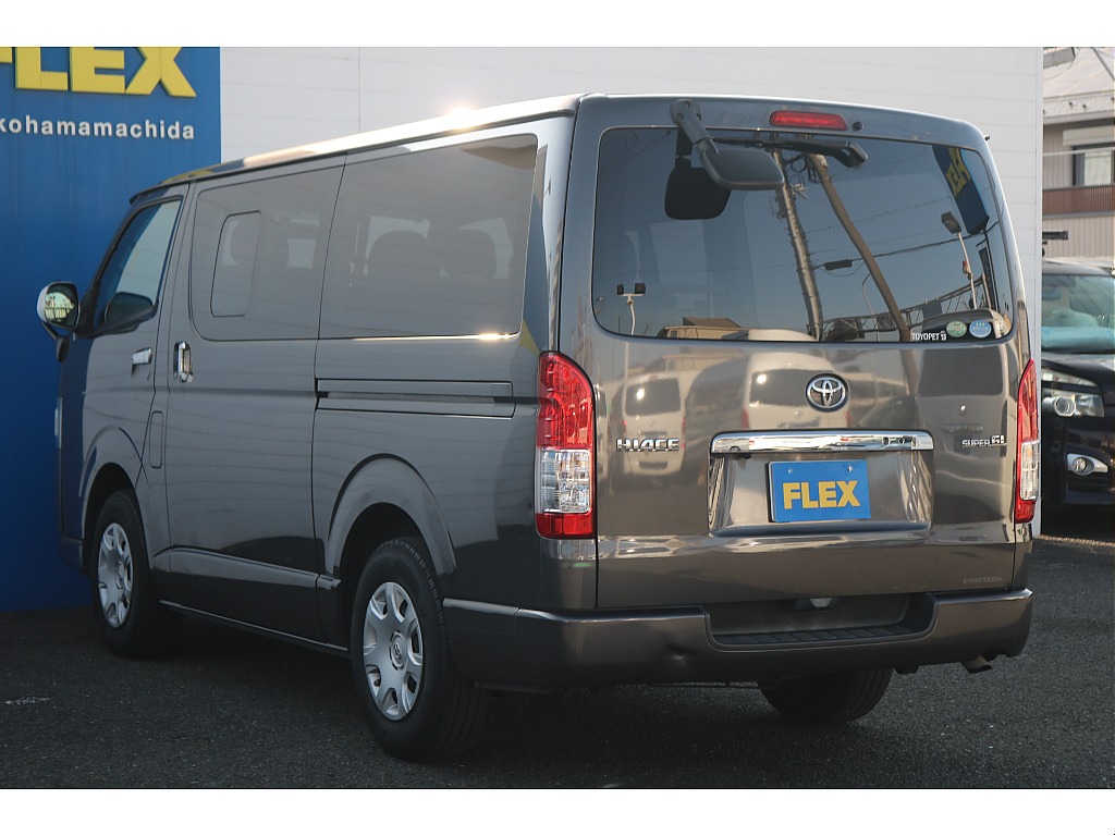 トヨタ ハイエースバン(35枚目)