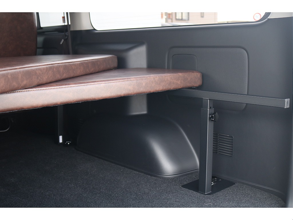 トヨタ ハイエースバン(14枚目)