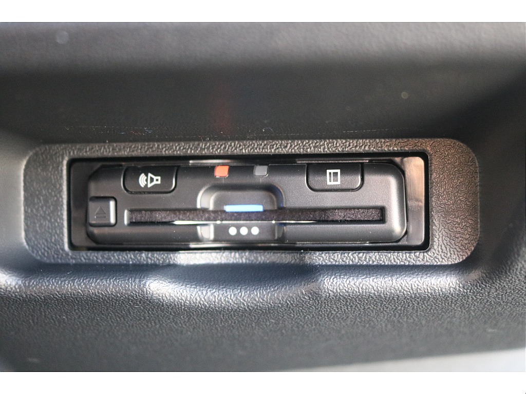 トヨタ ハイエースバン(16枚目)