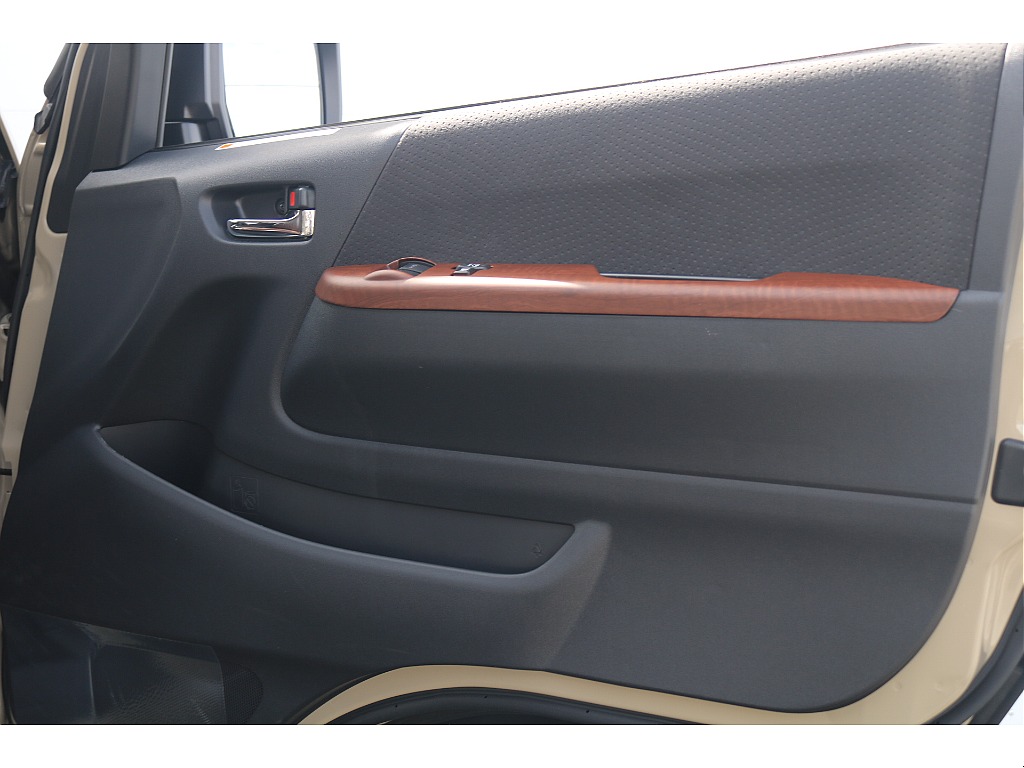 トヨタ ハイエースバン(18枚目)