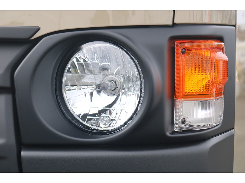 トヨタ ハイエースバン(23枚目)