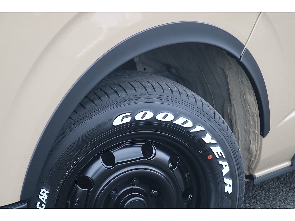 トヨタ ハイエースバン(27枚目)