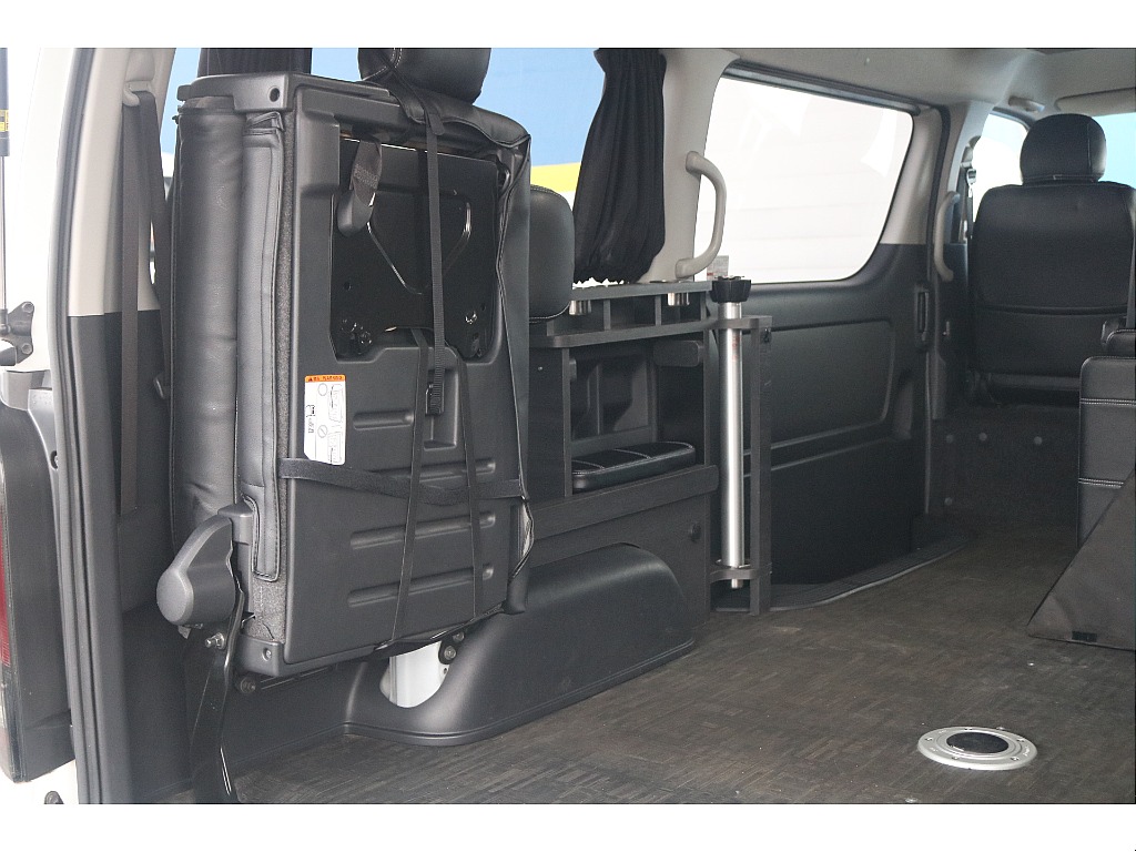 トヨタ ハイエース(19枚目)