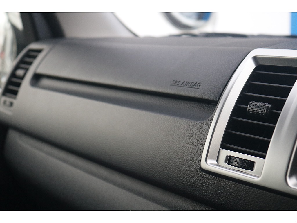 トヨタ ハイエース(24枚目)