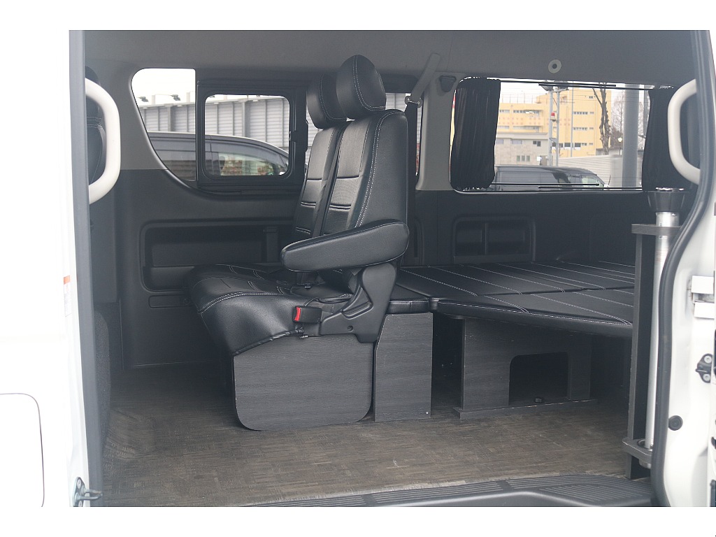 トヨタ ハイエース(7枚目)