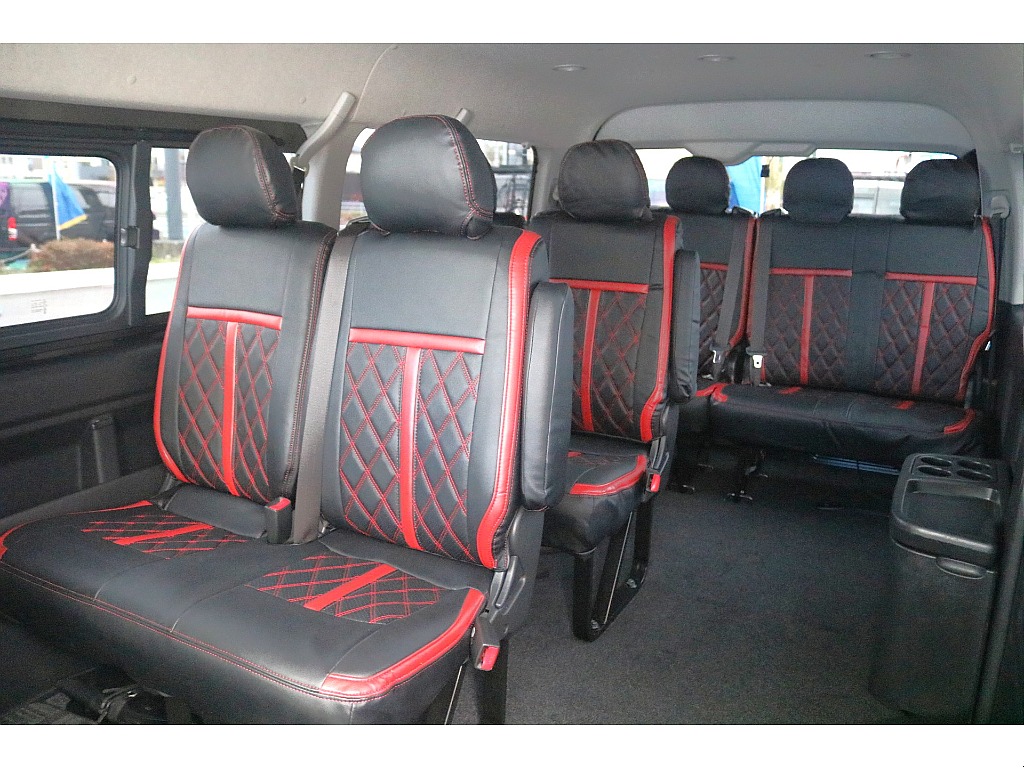 トヨタ ハイエース(2枚目)