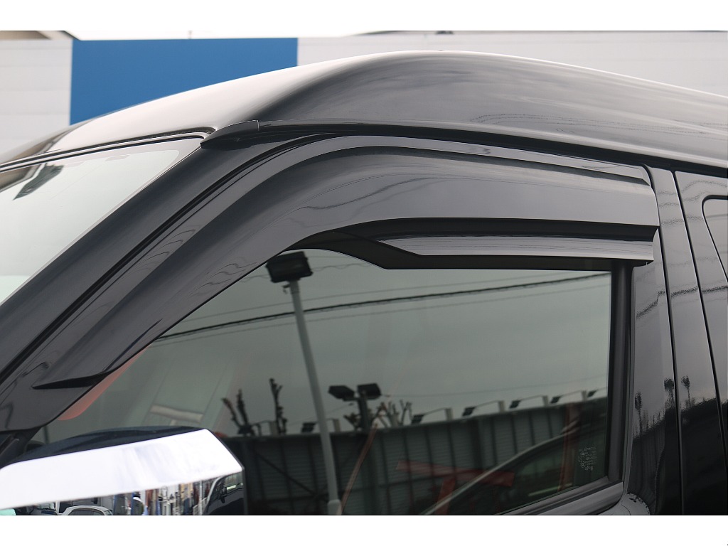 トヨタ ハイエース(14枚目)