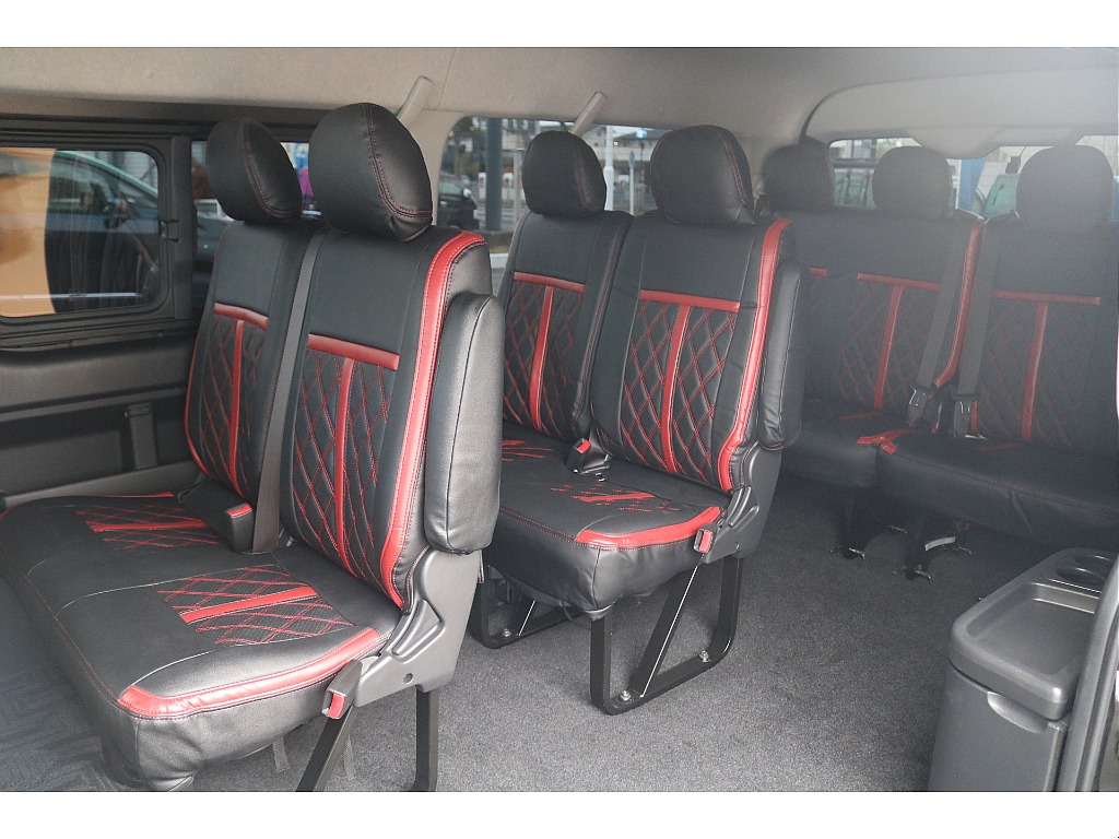 トヨタ ハイエース(7枚目)