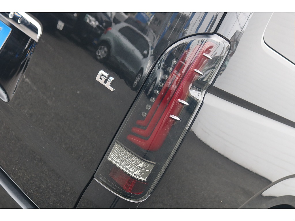 トヨタ ハイエース(10枚目)