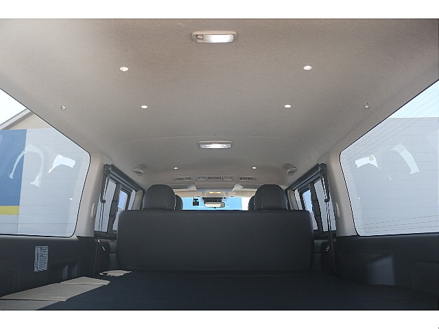 広々車内♪