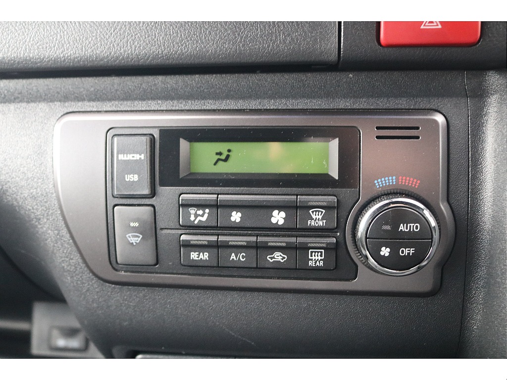 トヨタ ハイエースバン(41枚目)