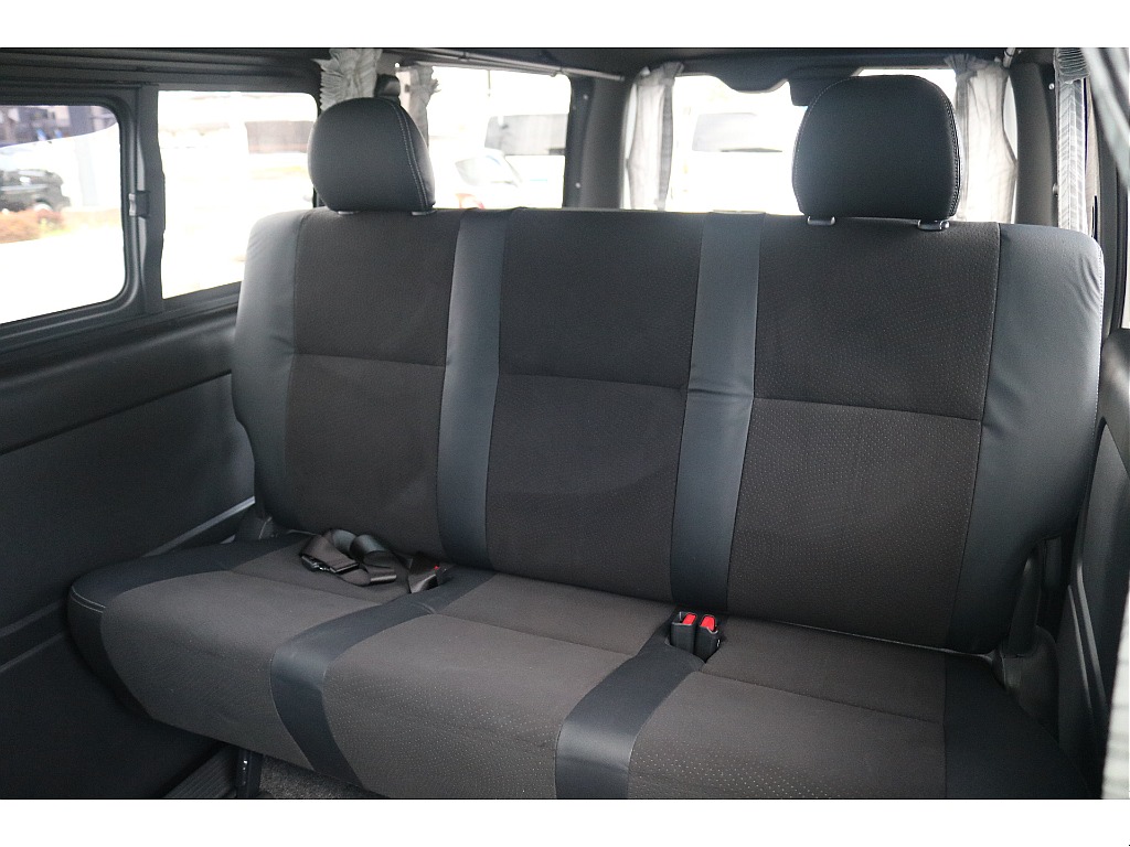 トヨタ ハイエースバン(44枚目)