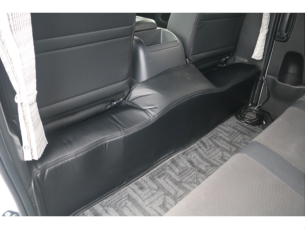 トヨタ ハイエースバン(47枚目)