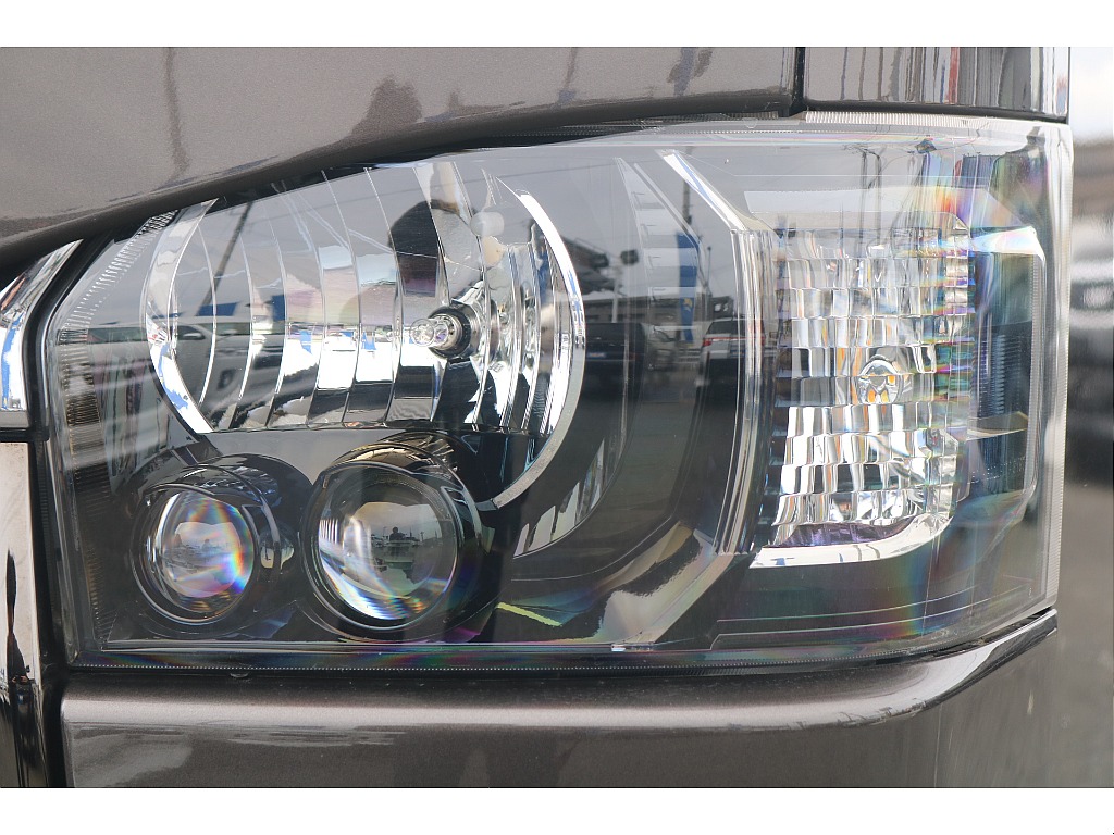 トヨタ ハイエースバン(10枚目)