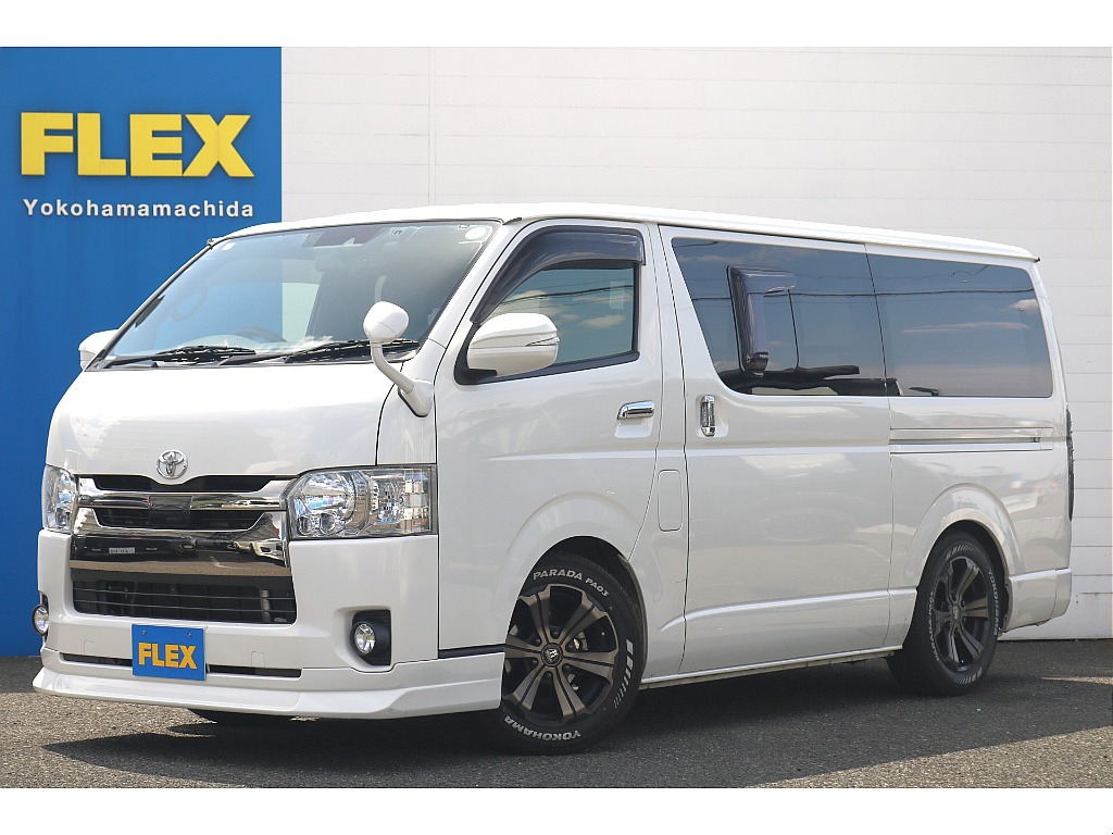 ライトカスタム済みの特別仕様車！人気のディーゼル車です♪