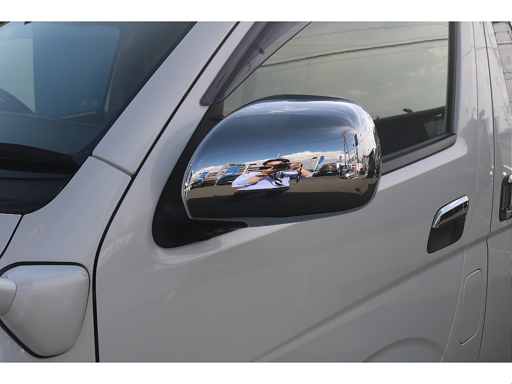 トヨタ ハイエースバン(12枚目)