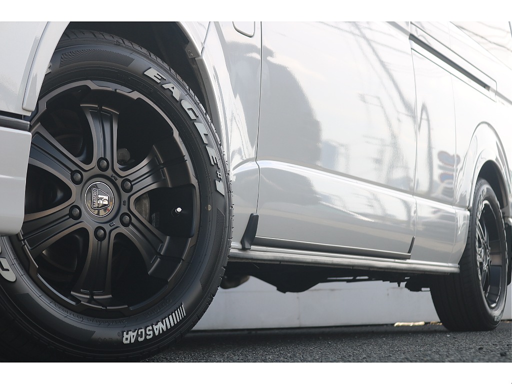 トヨタ ハイエースバン(8枚目)