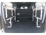 トヨタ ハイエースバン(3枚目)