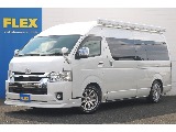 令和4年式オリジナルキャンピングカー入庫しました！ 外装はオリジナルパーツでカスタム！ 車中泊可能な広い内装が特徴の一台です！