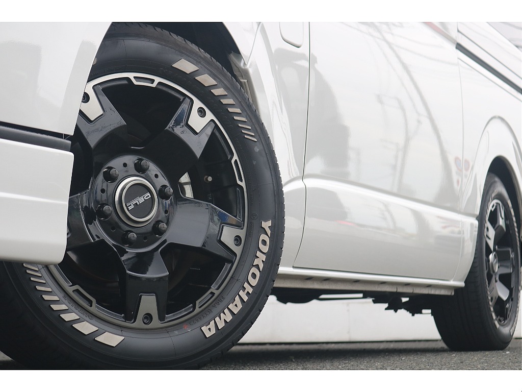 トヨタ ハイエースバン(15枚目)