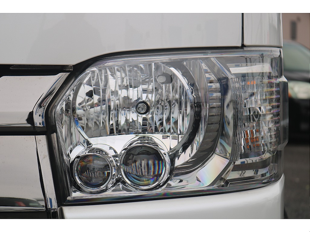 トヨタ ハイエースバン(24枚目)