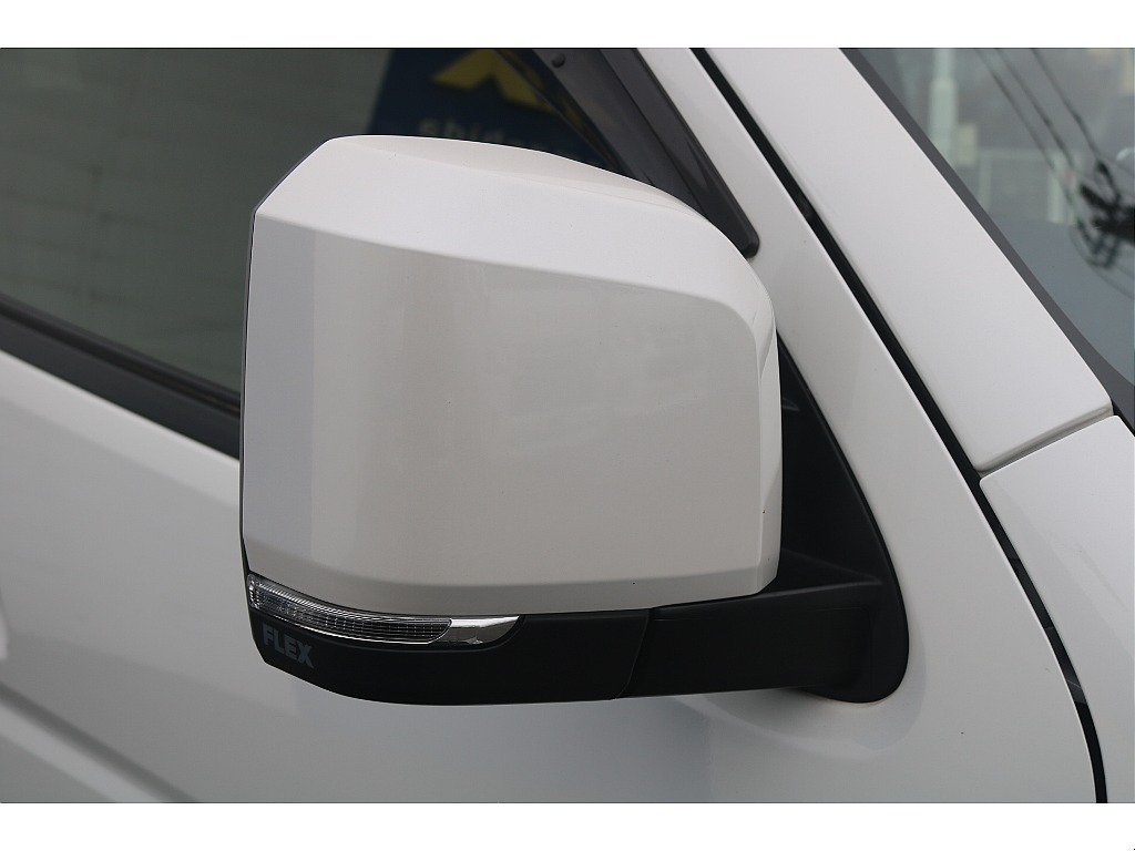 トヨタ ハイエースバン(29枚目)