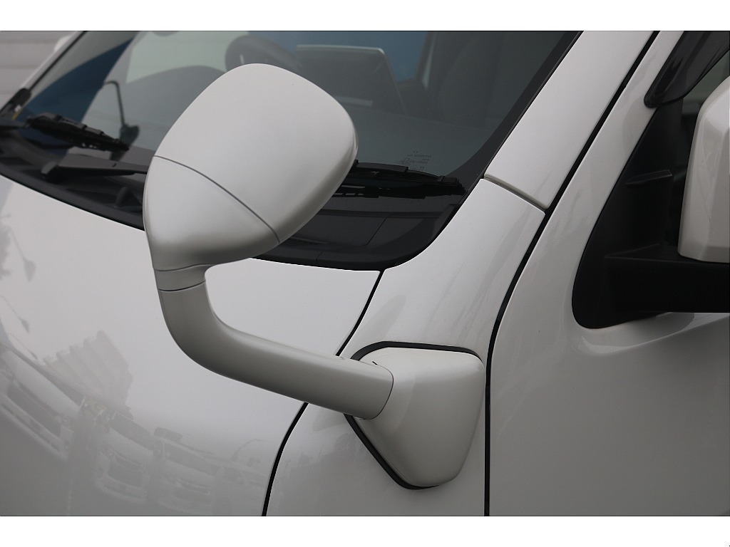 トヨタ ハイエースバン(31枚目)