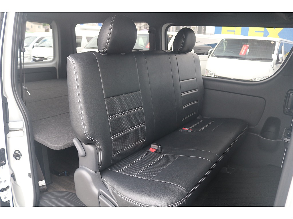 トヨタ ハイエースバン(33枚目)