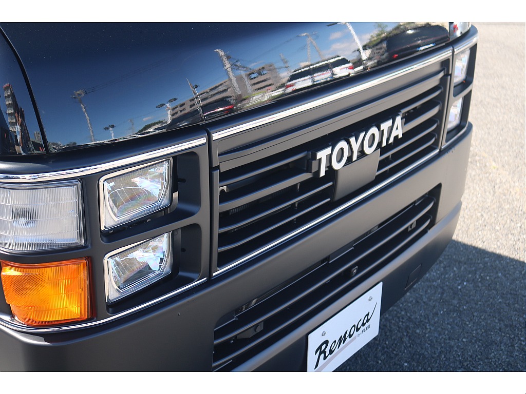 トヨタ ハイエースバン(3枚目)