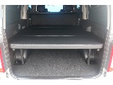 トヨタ ハイエースバン(2枚目)
