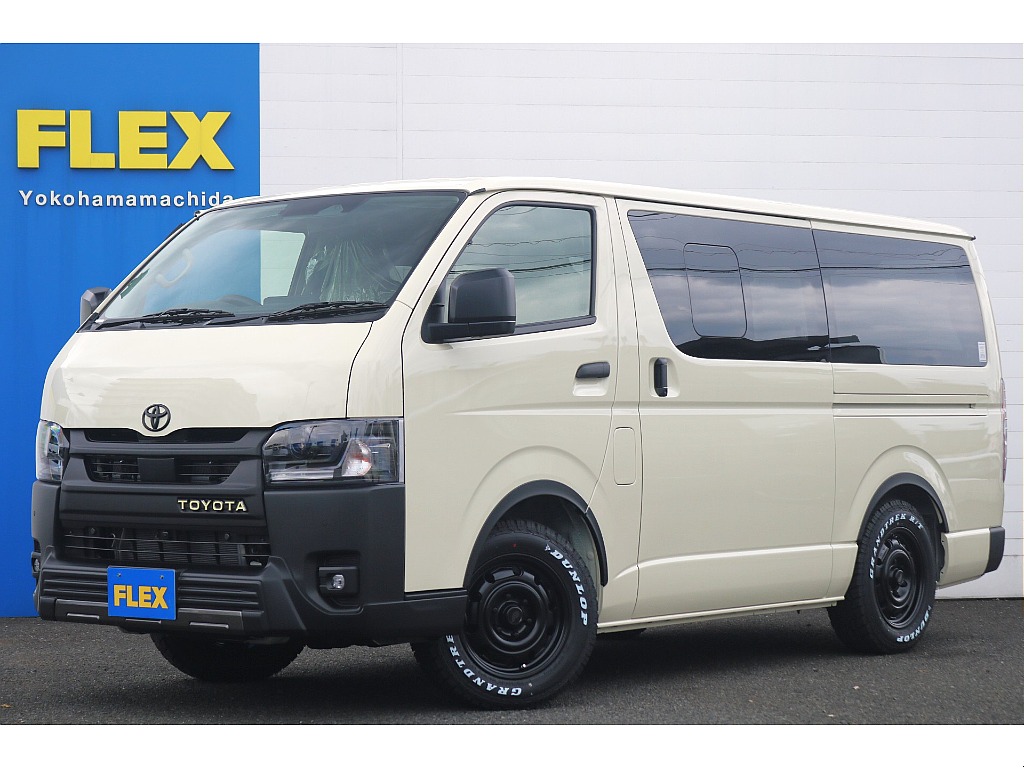 9型ハイエースバンベース　WoodVillage入庫いたしました！ ハイエース標準ボディＤＸ５ドア車両をベースに 車内をウッド調インテリアで統一！