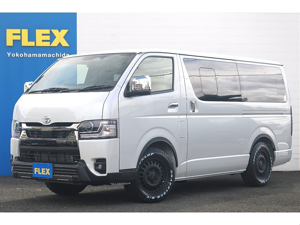 9型　ハイエースバン　ダークプライムⅡ　2WD・ガソリンが入庫しました！ 外装はライトカスタムで仕上げ 内装はフローリング施工済みの内装施工です！