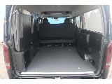 ベッドキットは使わない時、すっきり畳めます！大容量荷室♪