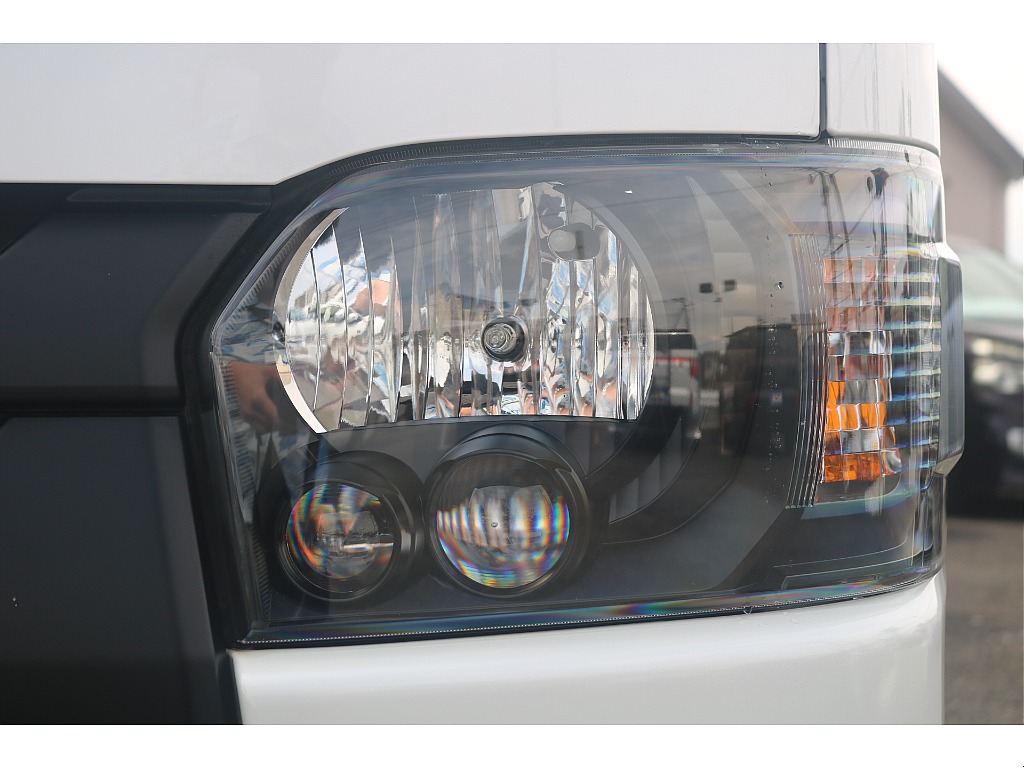 トヨタ&nbsp;ハイエースバン&nbsp;5D2.8DTスーパーGLダークプライムⅡL 4WD&nbsp;&nbsp;神奈川県の詳細画像&nbsp;その13