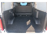 トヨタ ハイエースバン(2枚目)