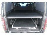 トヨタ ハイエースバン(2枚目)