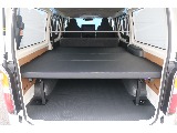 トヨタ ハイエースバン(2枚目)